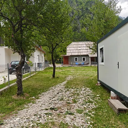 Bujtina Legata Дом отдыха